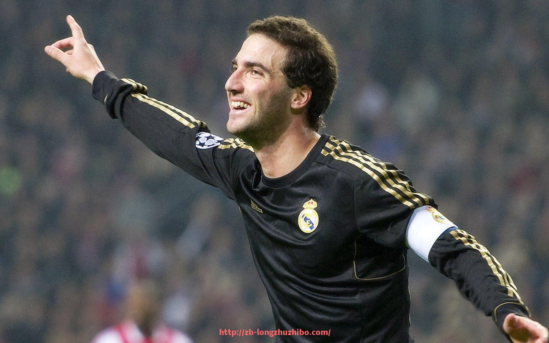 龙珠直播-世俱杯门将大战精彩回顾:关键扑救决定比赛走向